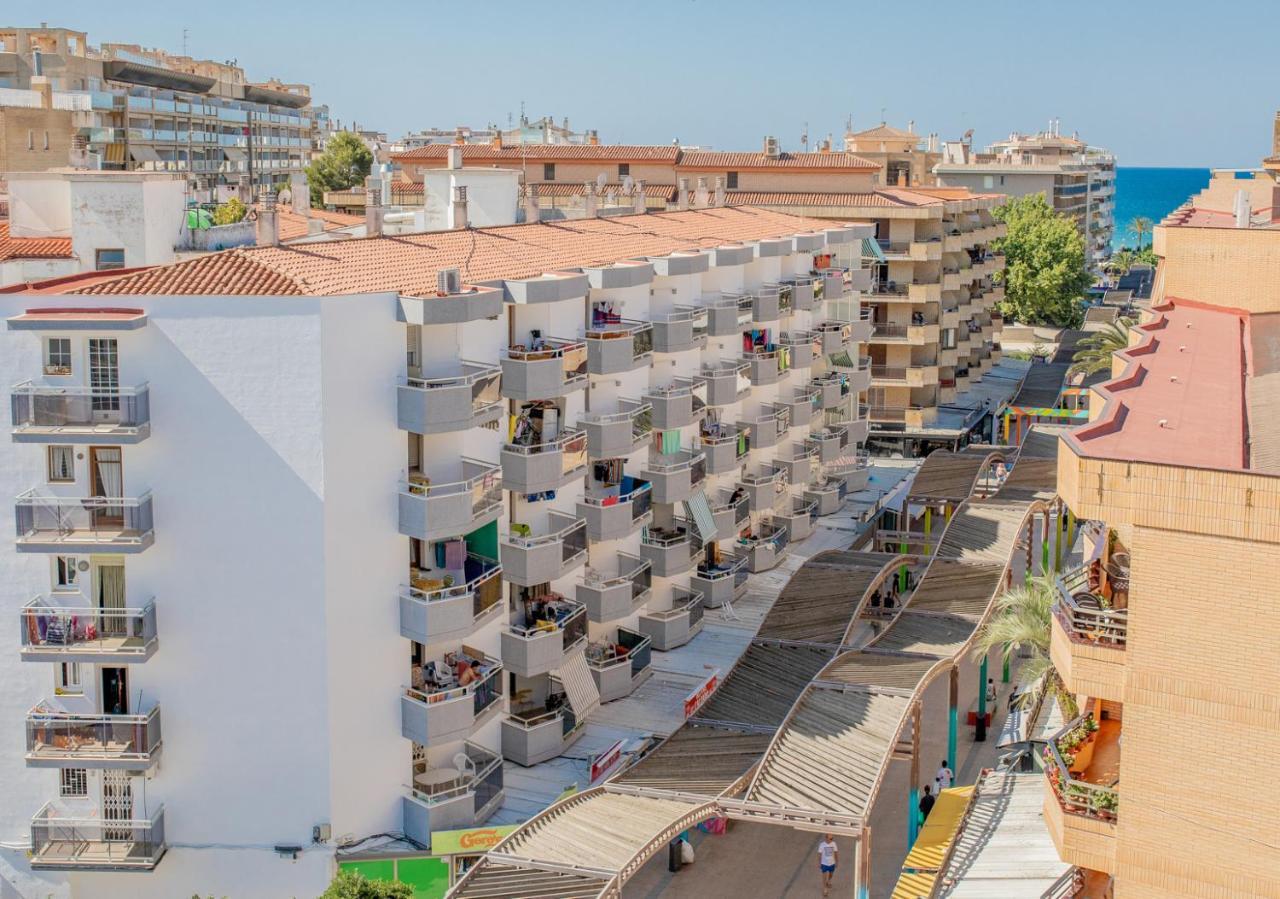 Apartamentos Bahia Dorada Y Iris Салоу Экстерьер фото